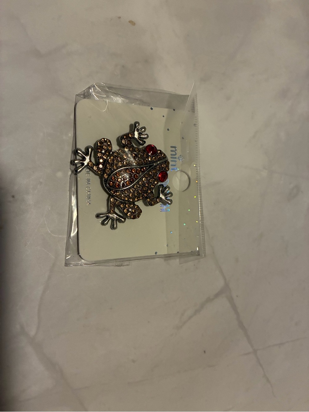 Crystal-Embellished Brown Frog Brooch with Red Accents - Unbranded